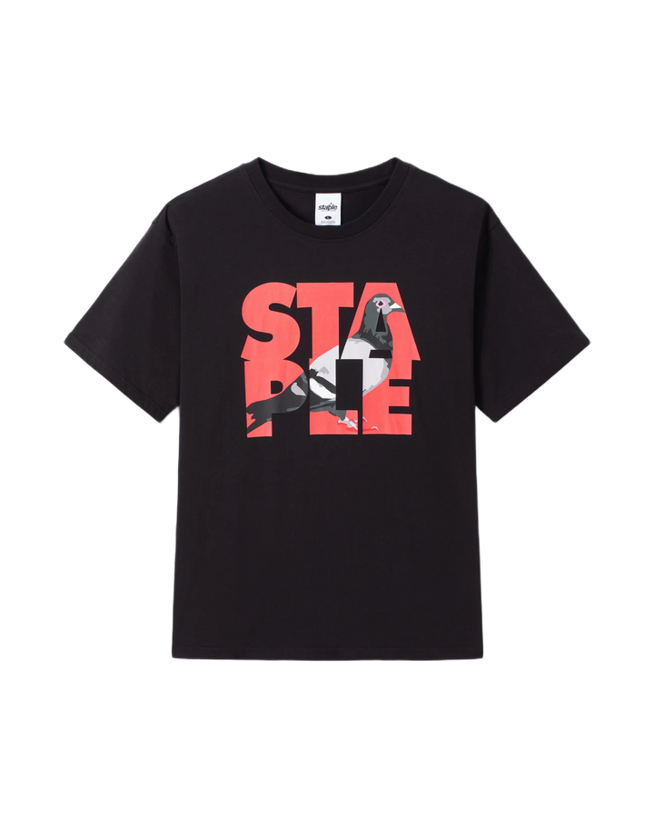 camiseta Logo Fill Tee negra de Staple, Corte Regular Fit. Gráfico frontal serigrafiado logo paloma. 100% Algodón.