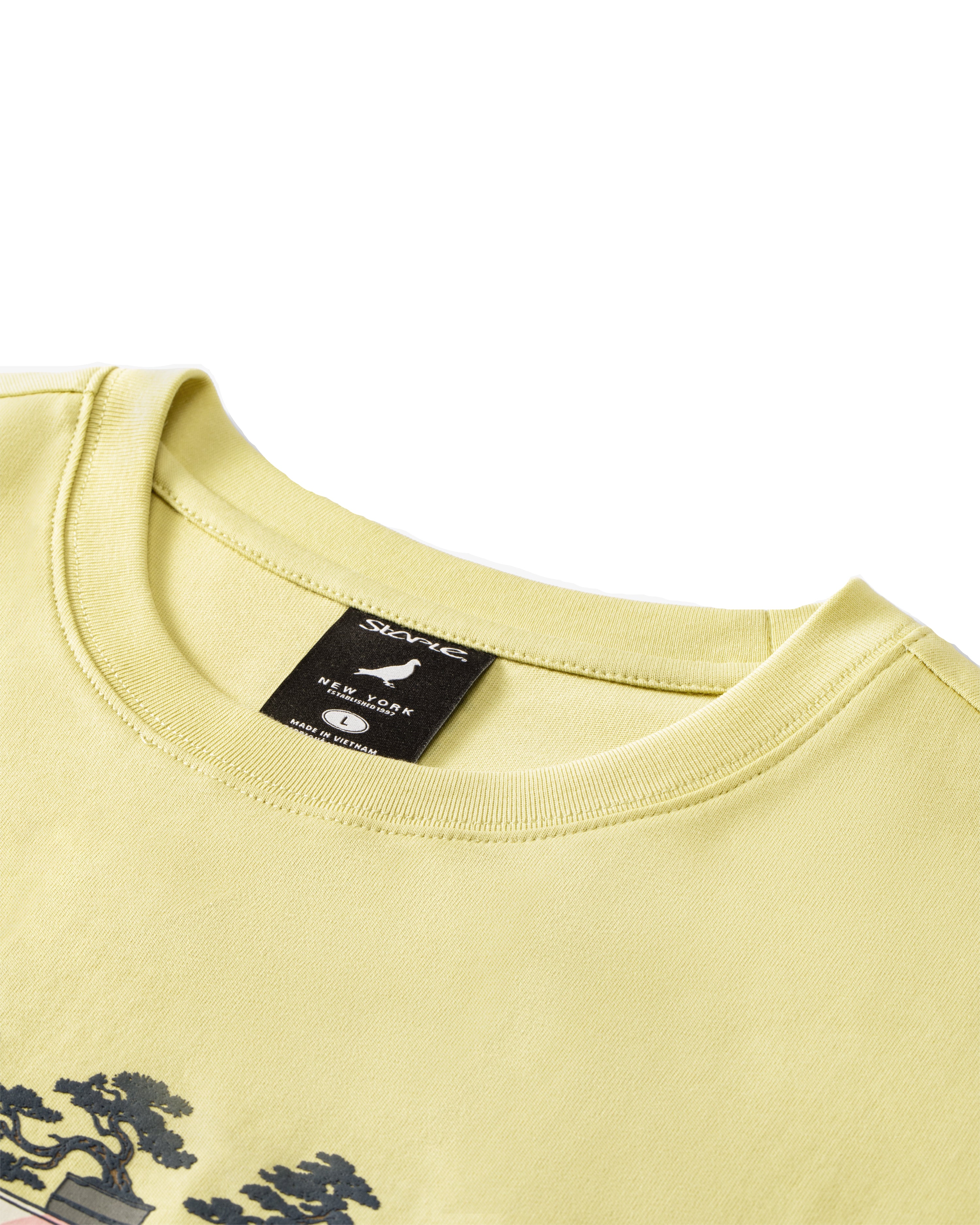 Camiseta Staple Pigeon Bonsai Delivery Tee