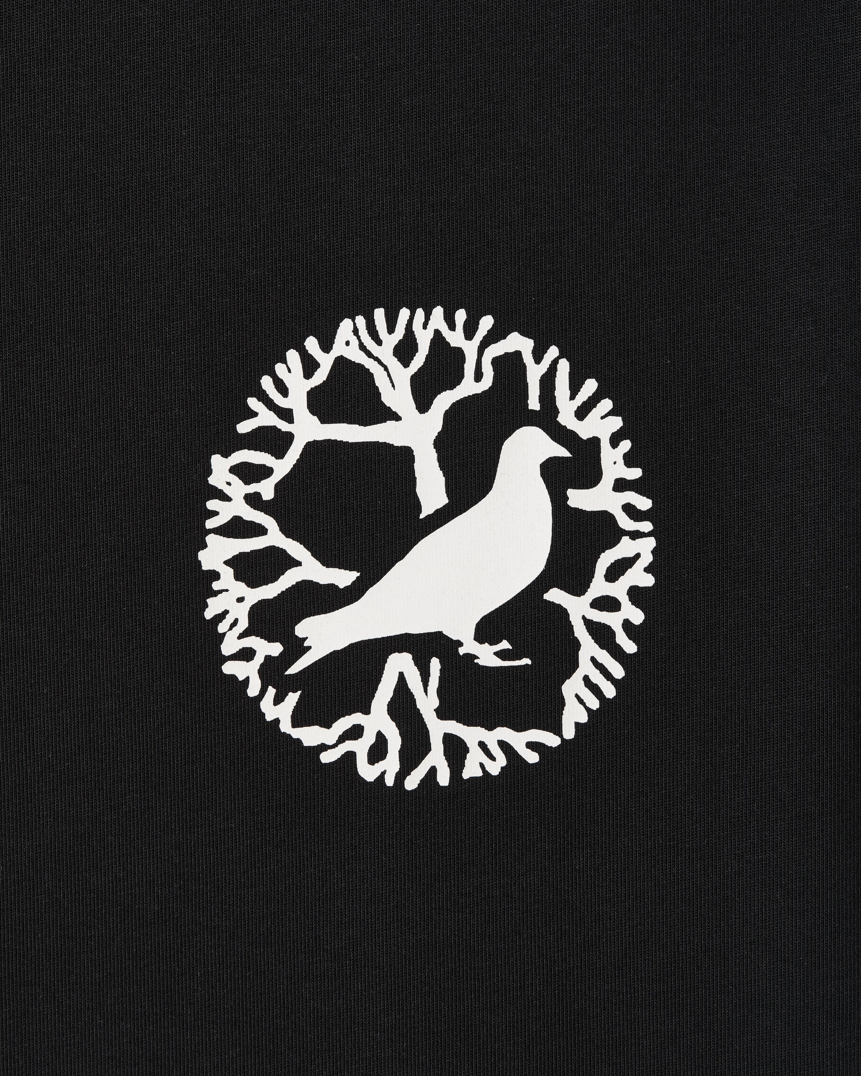 Camiseta Staple Pigeon Juniper Graphic Tee Negro detalle pecho