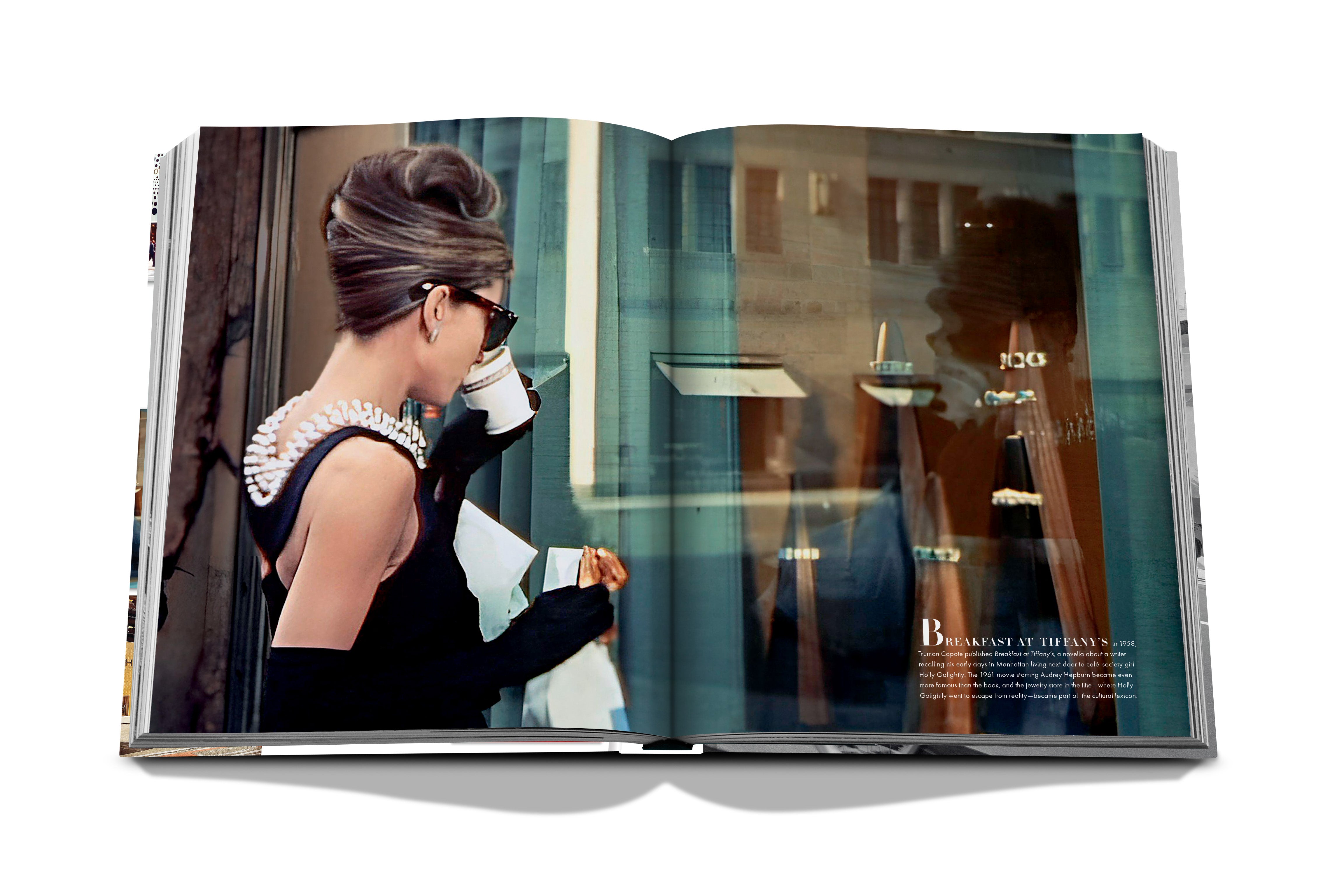 Fifth Avenue: 200 Years Of Stories And Legends Assouline