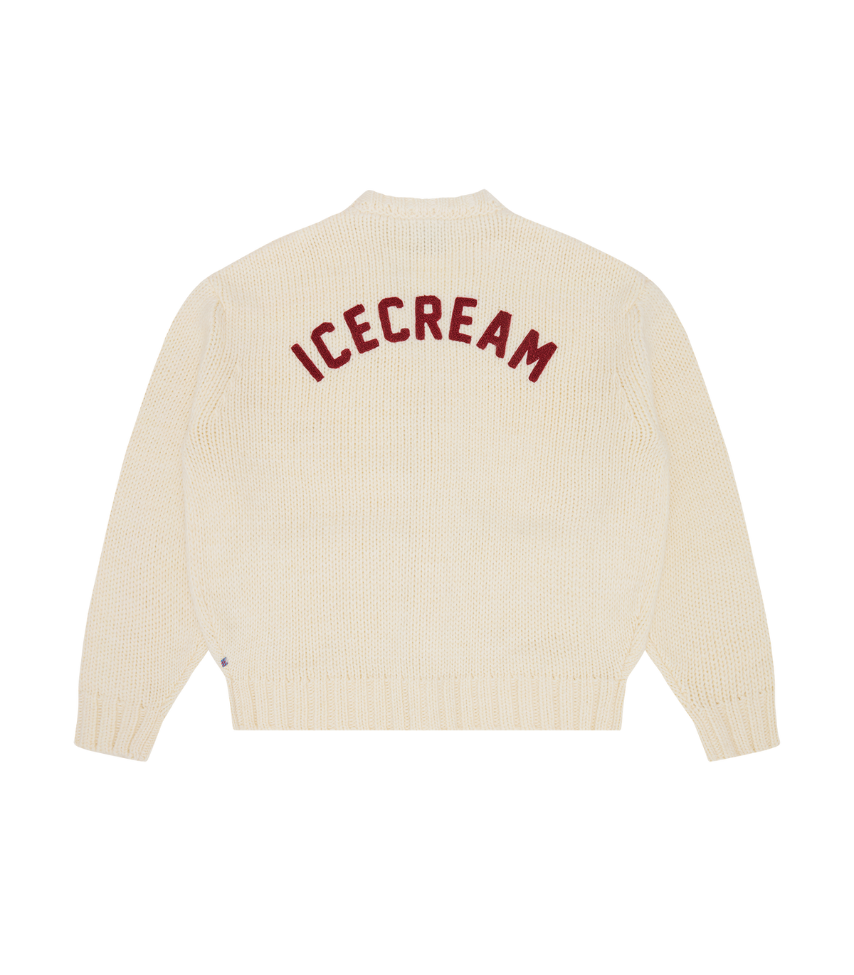 Espalda del cárdigan ICECREAM College ecru con la marca ICECREAM bordada en chenille