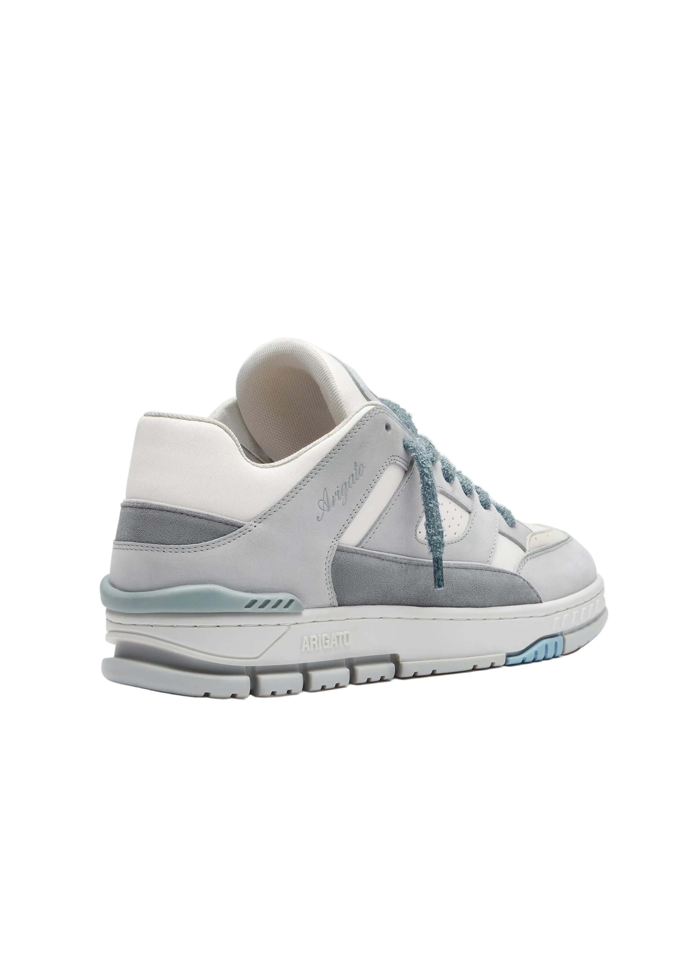 Area Lo Sneaker Axel Arigato vista trasera nobuk