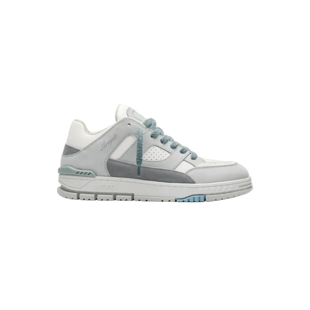 zapatillas Axel Arigato Area Lo sneaker vista lateral nobuk y piel