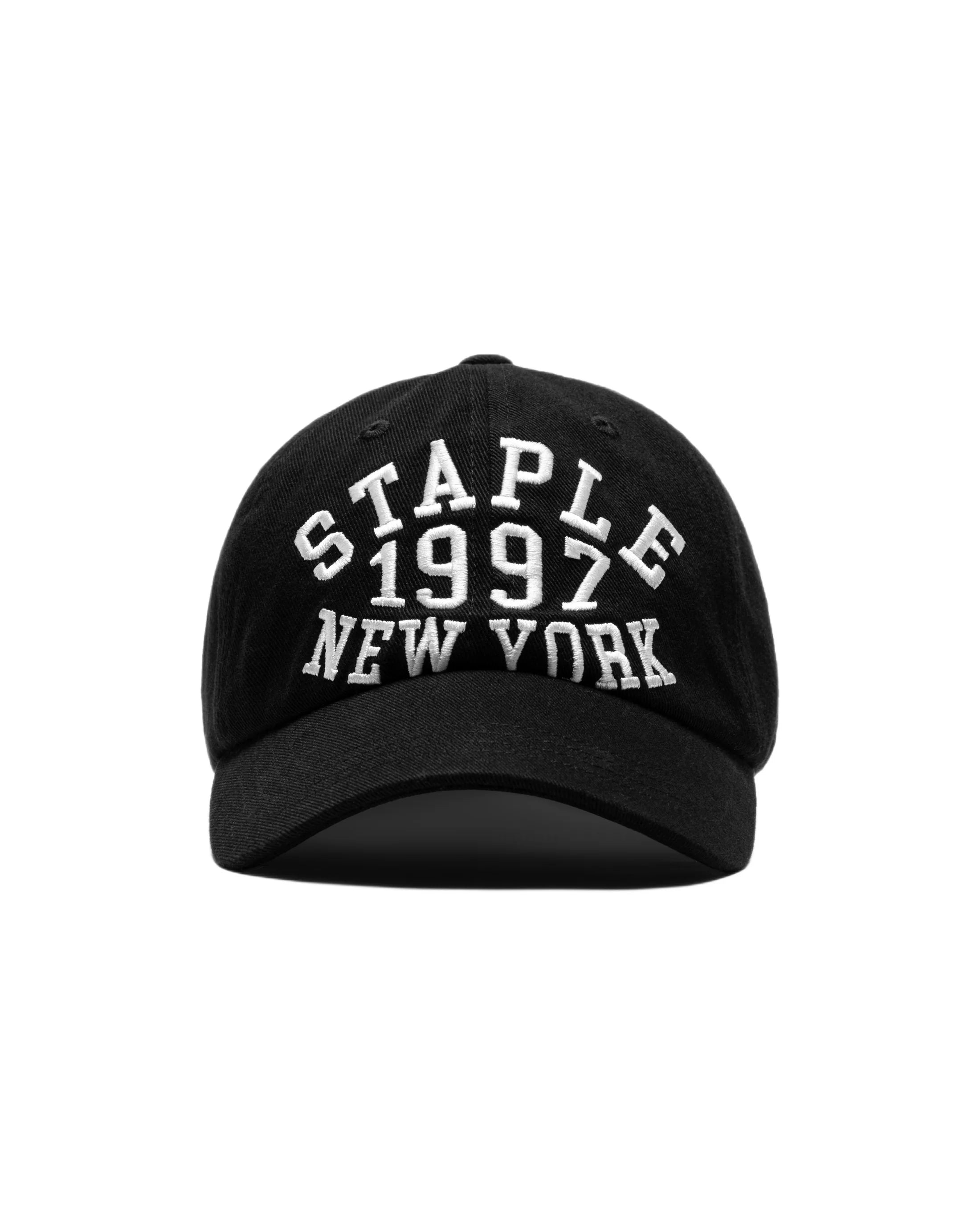 Gorra Rivera Twill negra de Staple, bordado en la parte frontal y el detalle de la paloma en la parte trasera.