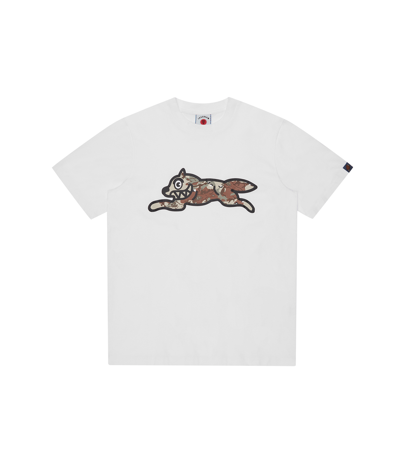 La camiseta blanca Choc Chip Running Dog de ICECREAM Spring '26, destaca por el icónico Running Dog frontal, diseñado con un patrón de pepitas de chocolate y el sello de la firma en la espalda.